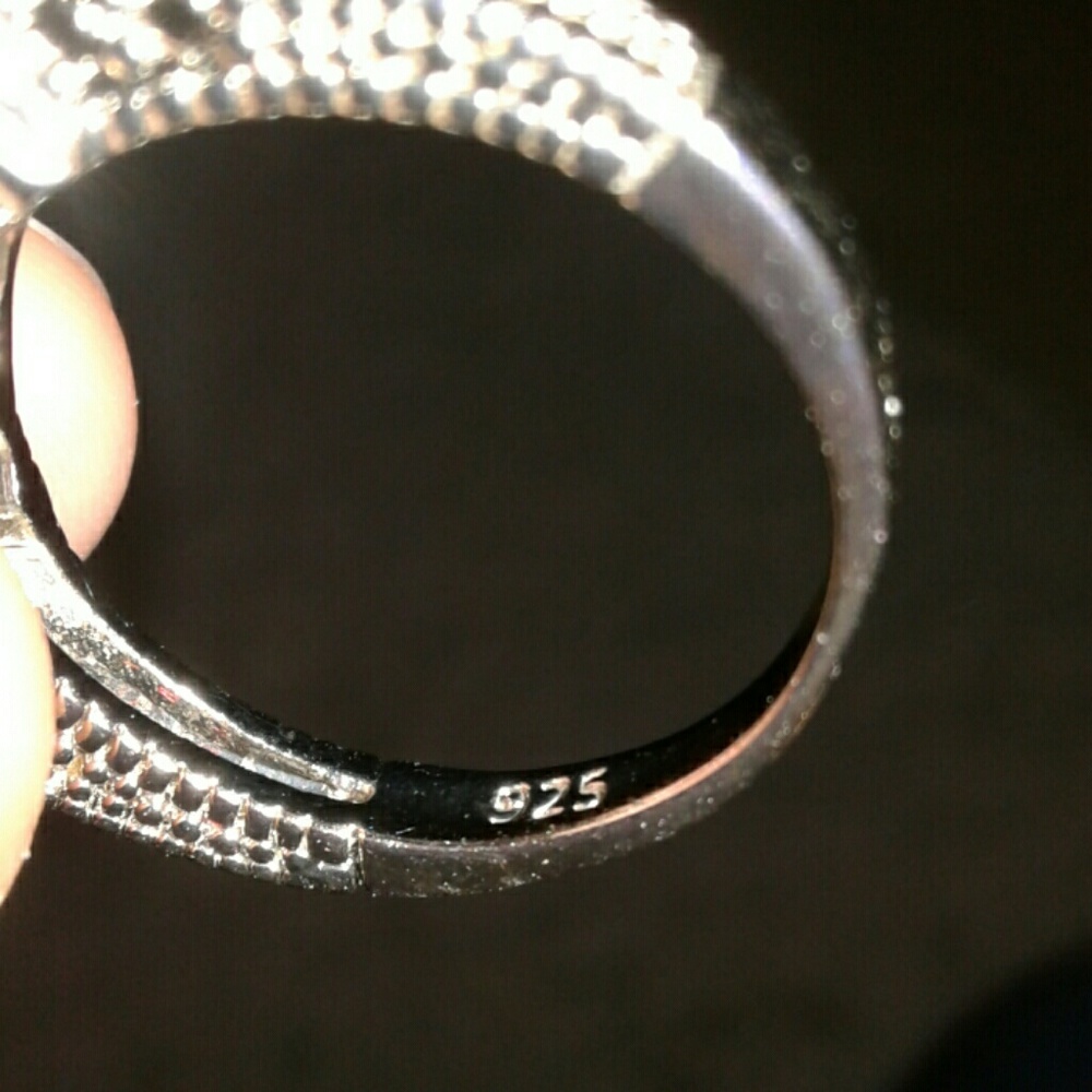 ring - Picture 2 of 3